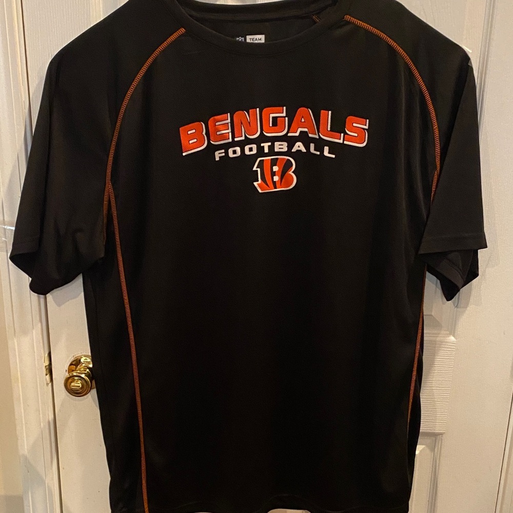 Bengals Football Black and Orange Men's Shirt
786 size 3XL